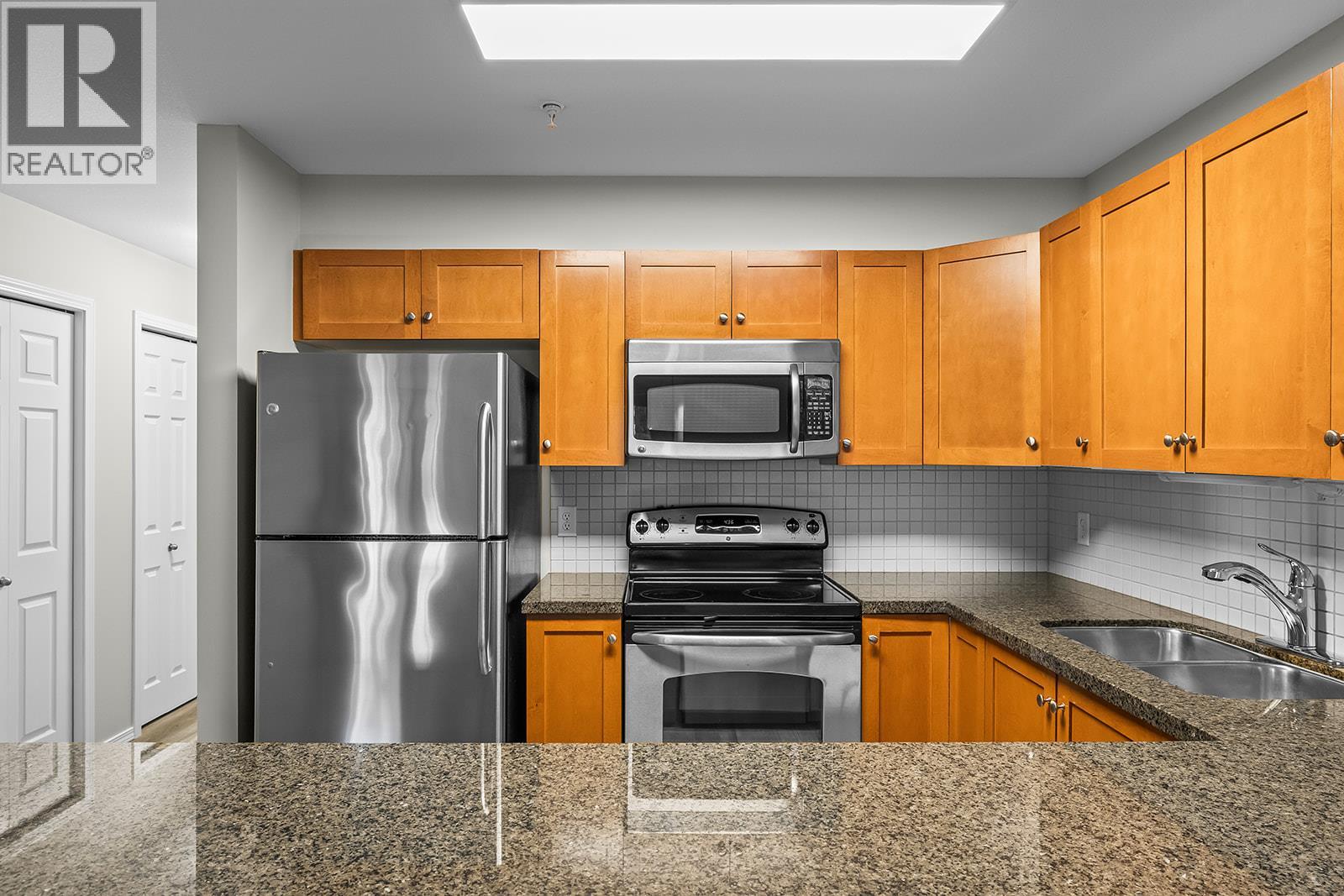 1873 Country Club Drive Unit# 2221
