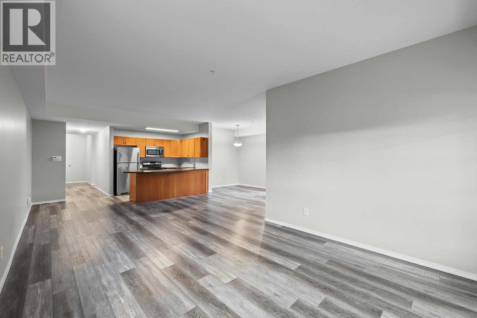 1873 Country Club Drive Unit# 2221