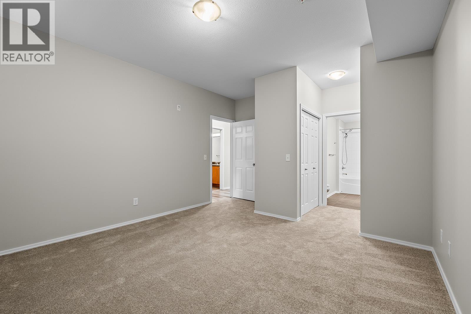 1873 Country Club Drive Unit# 2221