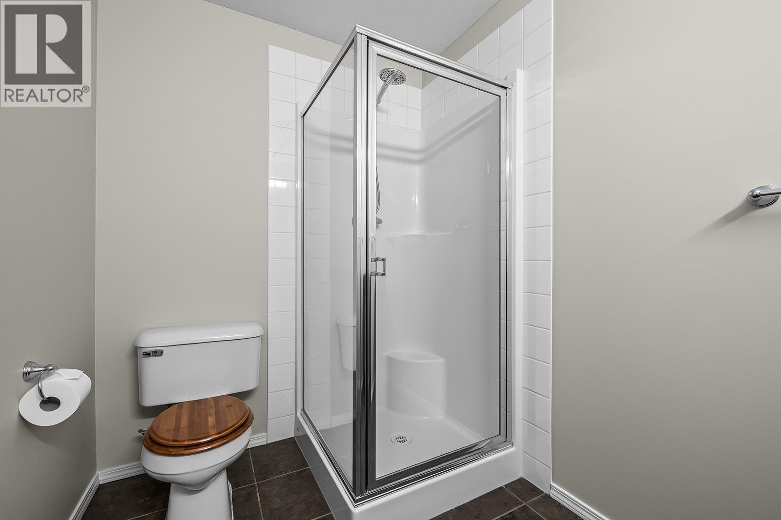 1873 Country Club Drive Unit# 2221