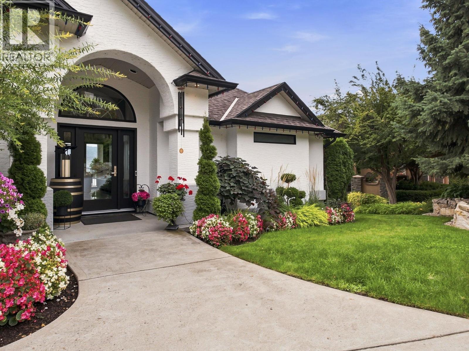 3280 Shiraz Court