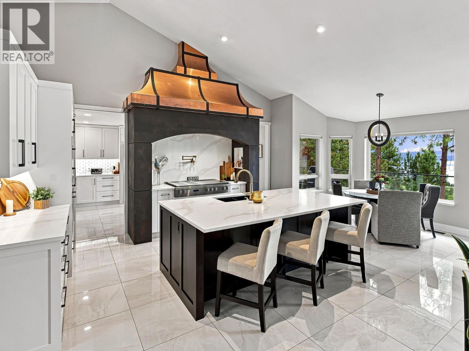3280 Shiraz Court