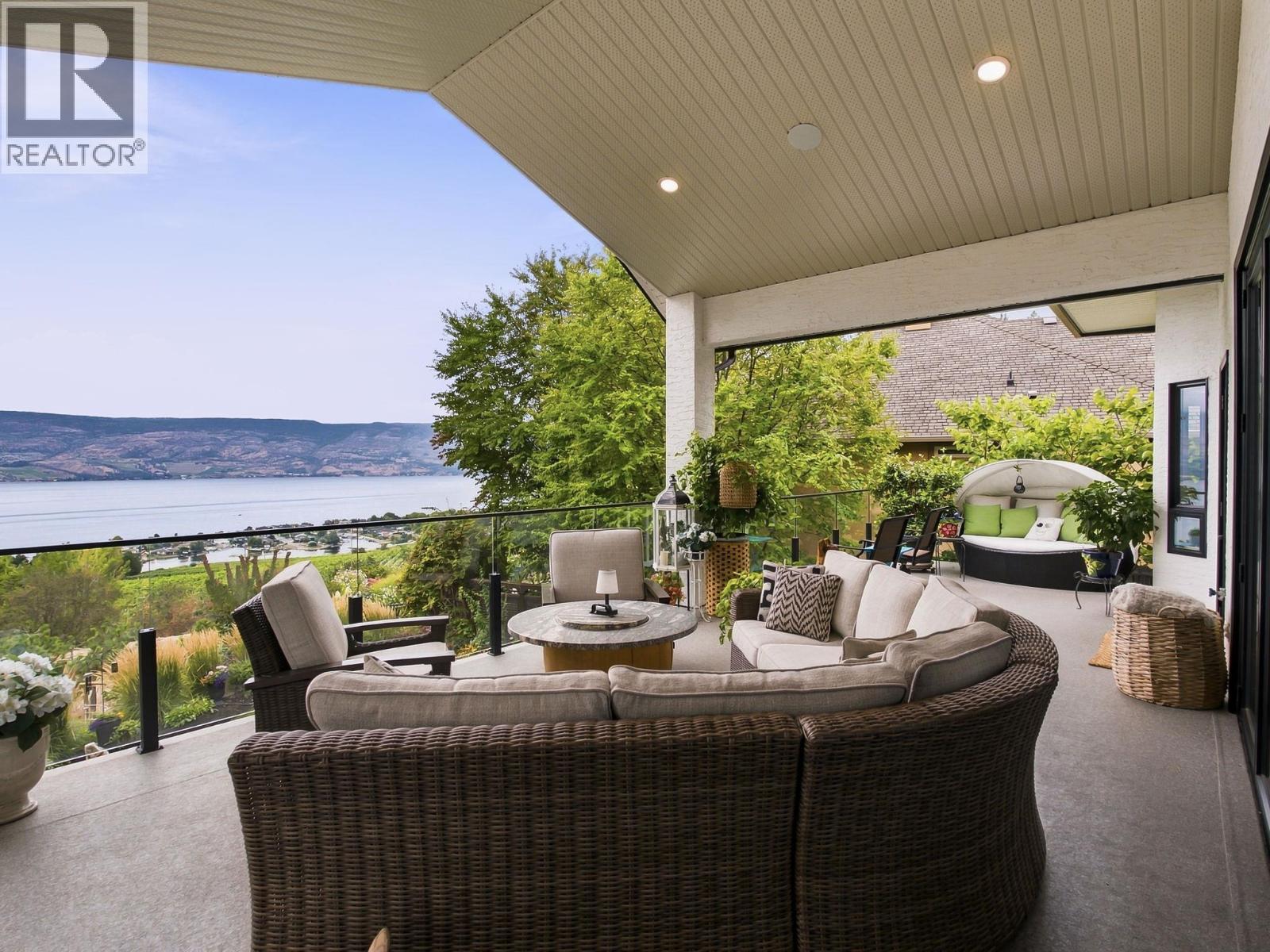 3280 Shiraz Court