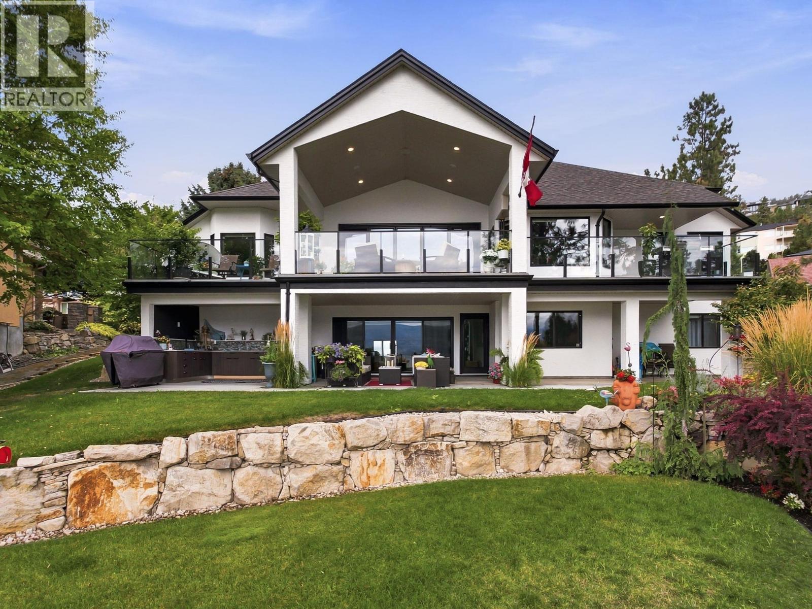 3280 Shiraz Court