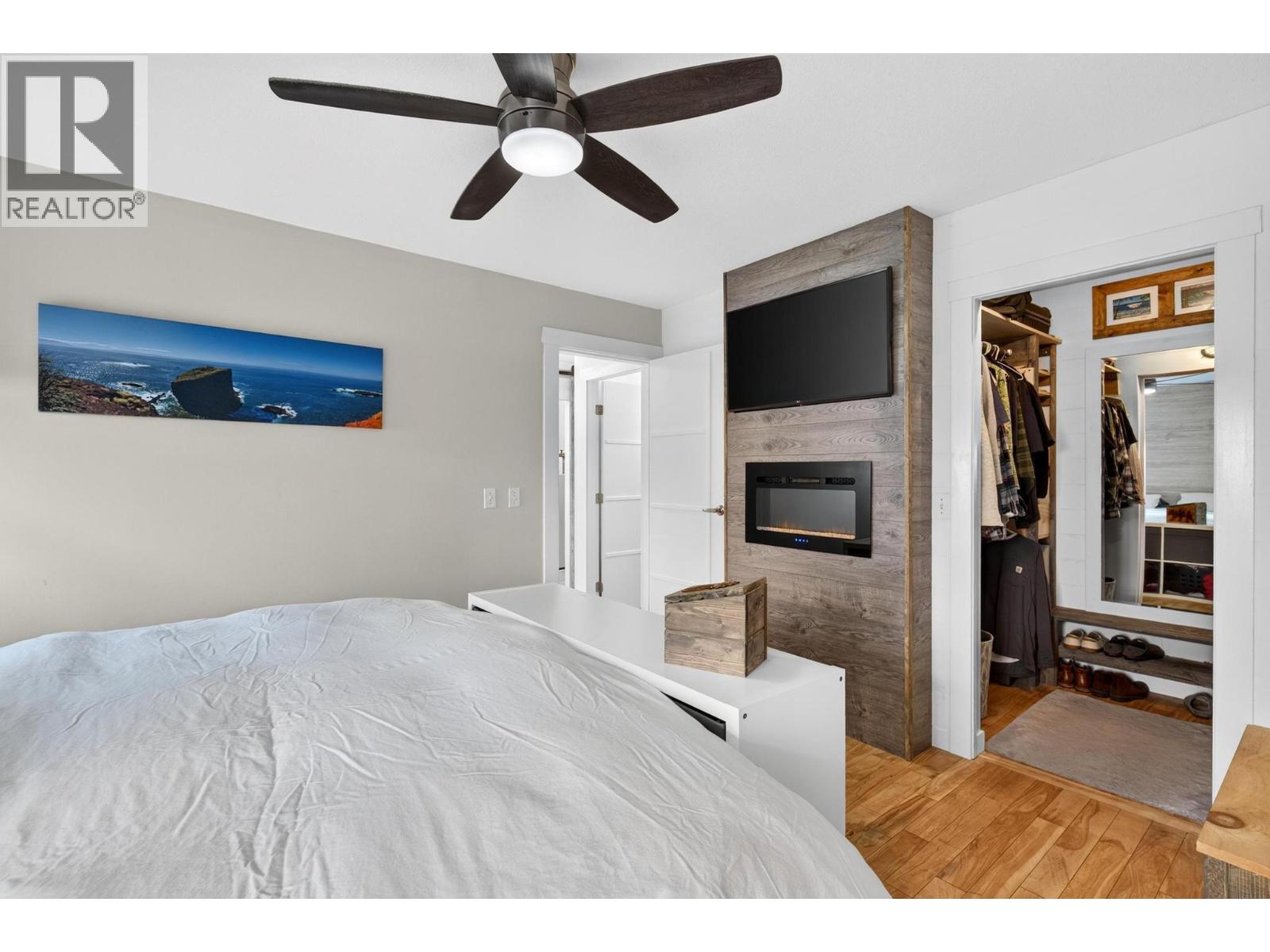 853 Springside Court