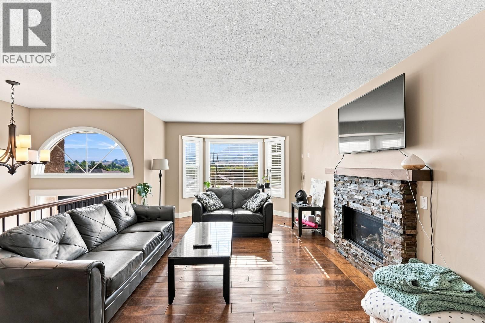 464 Glen Pine Court