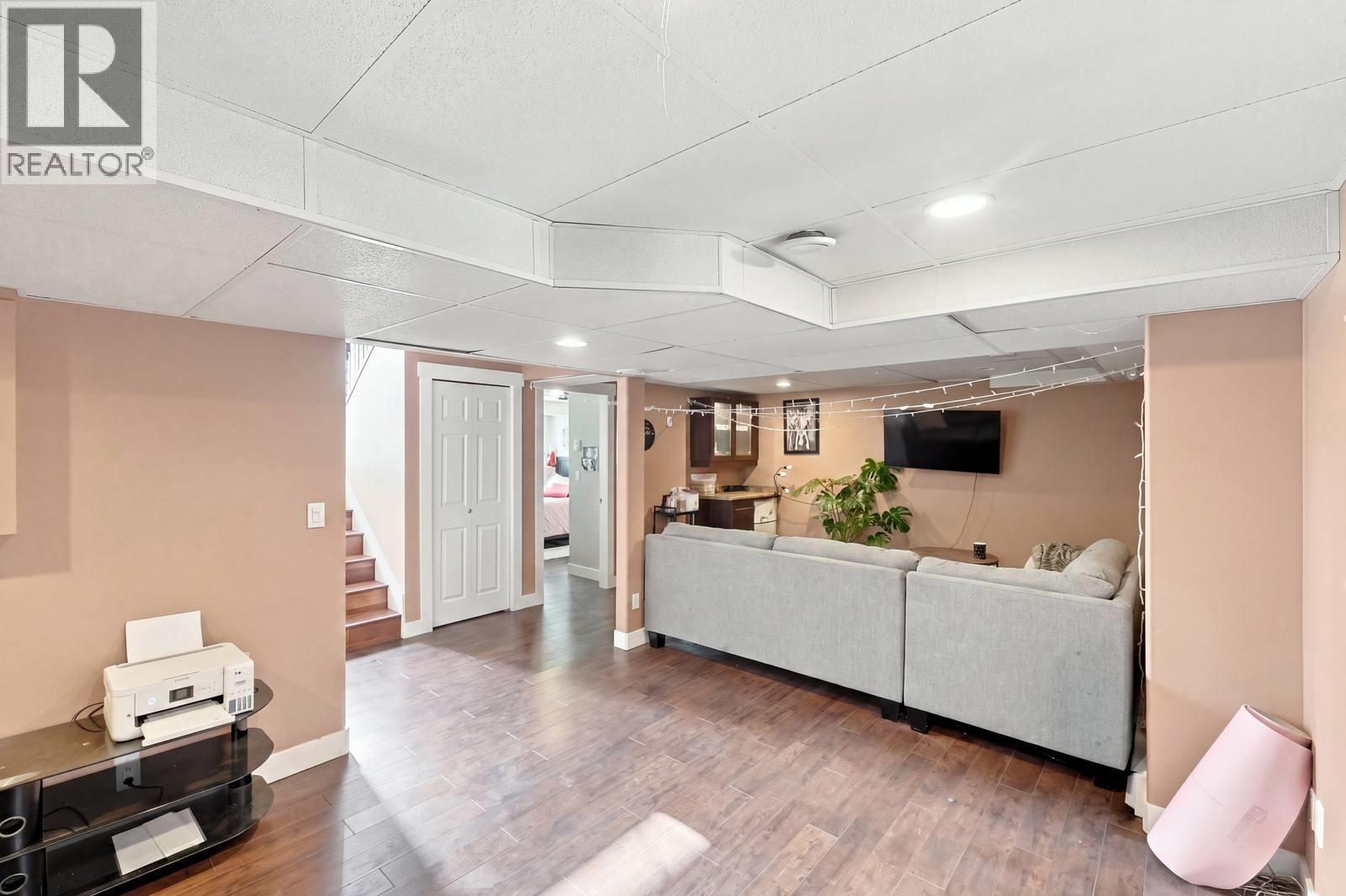 464 Glen Pine Court