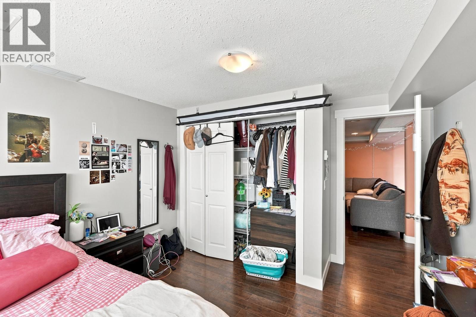 464 Glen Pine Court