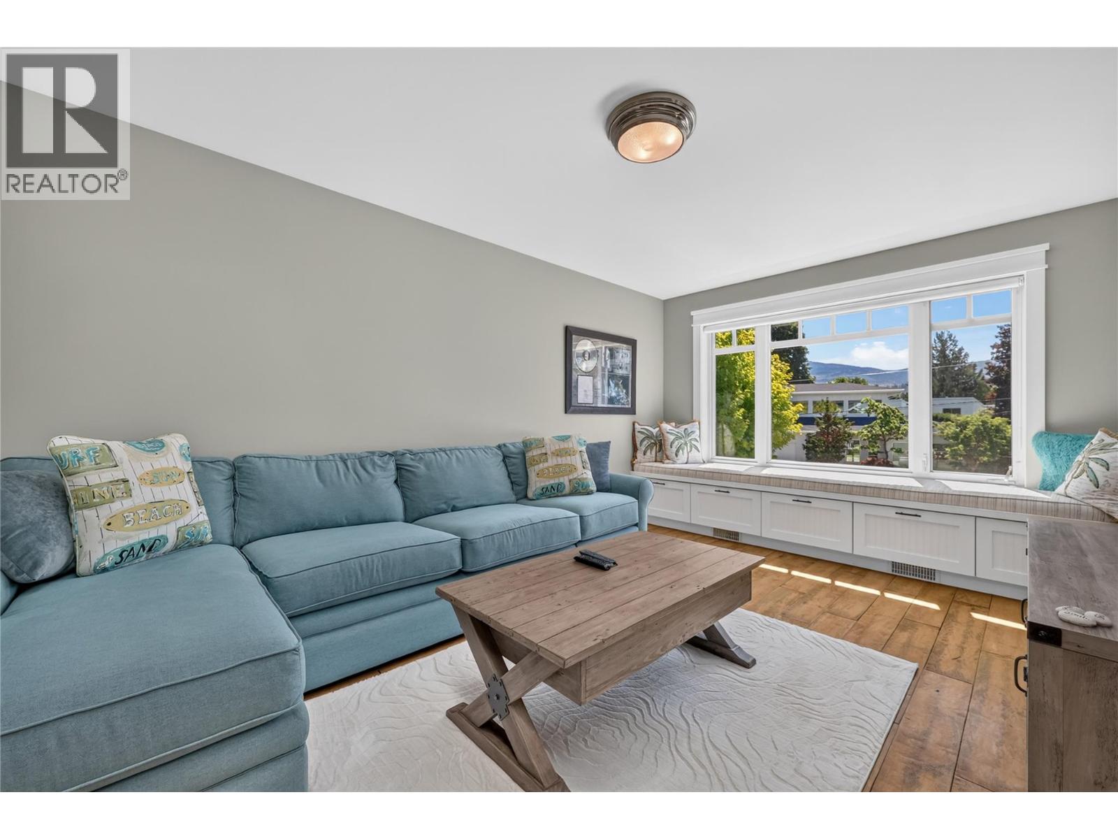 440 Hobson Crescent