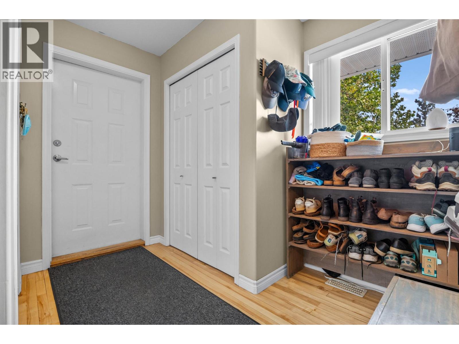 2735 Northview Place