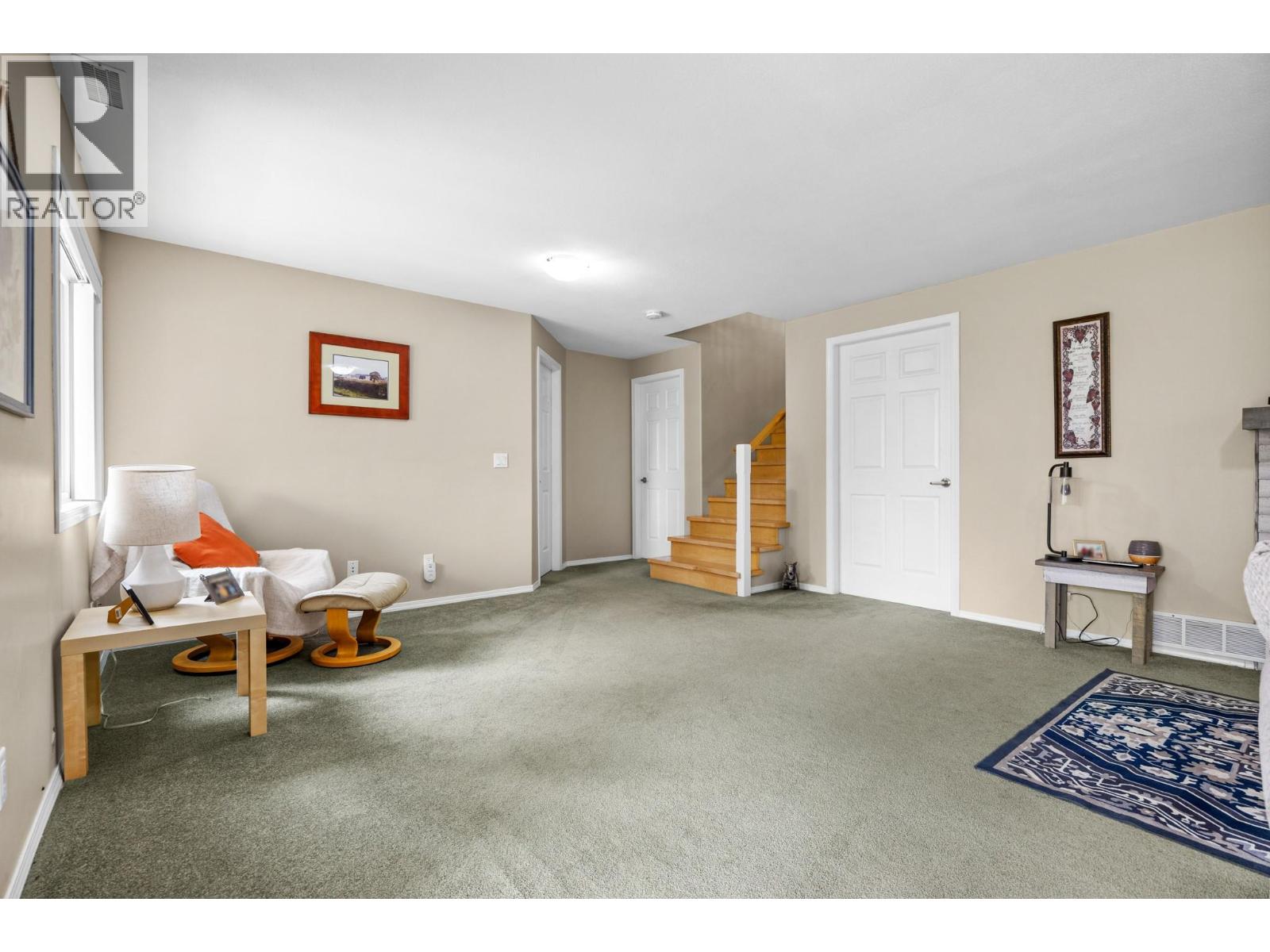 2735 Northview Place