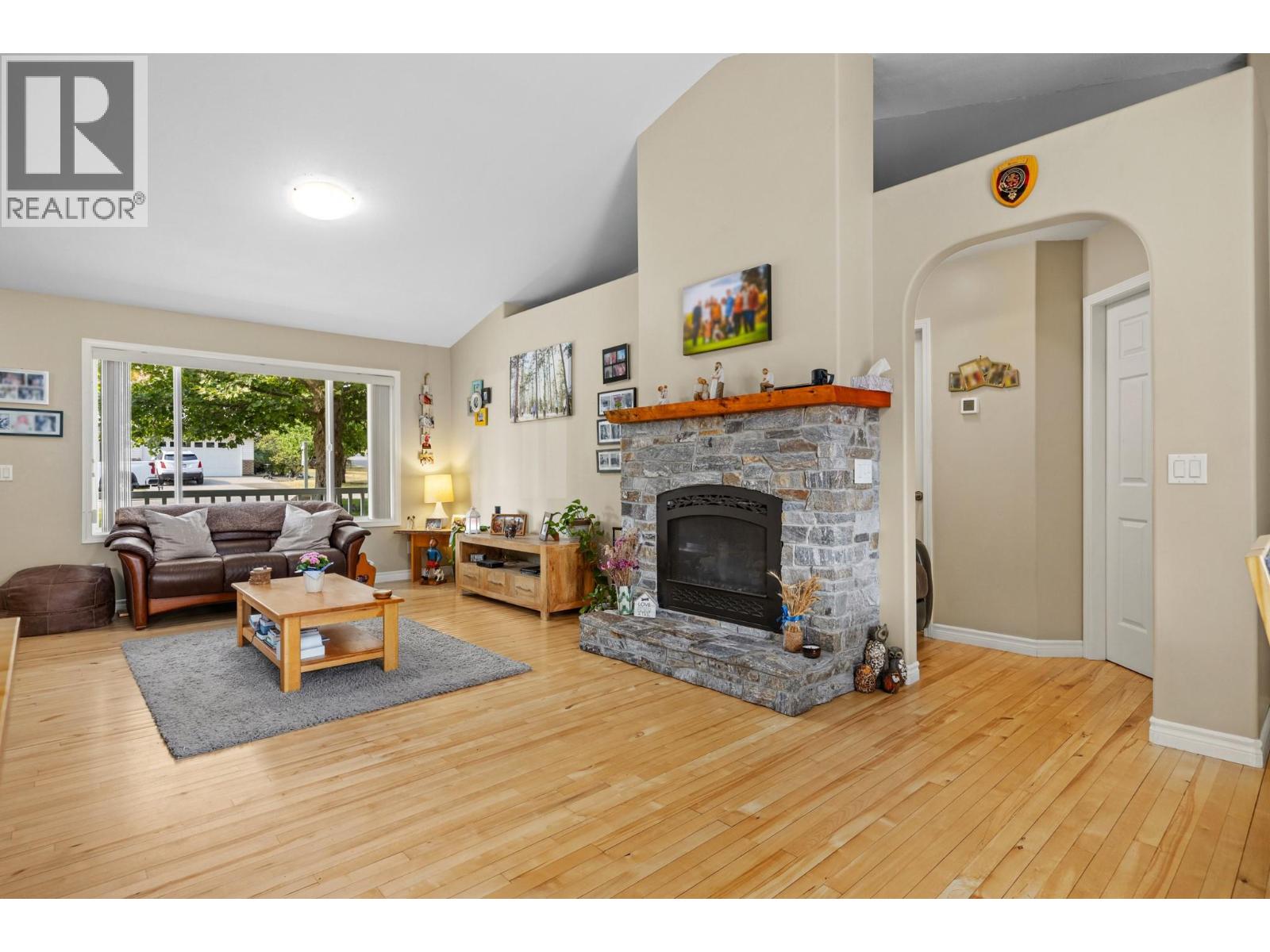 2735 Northview Place