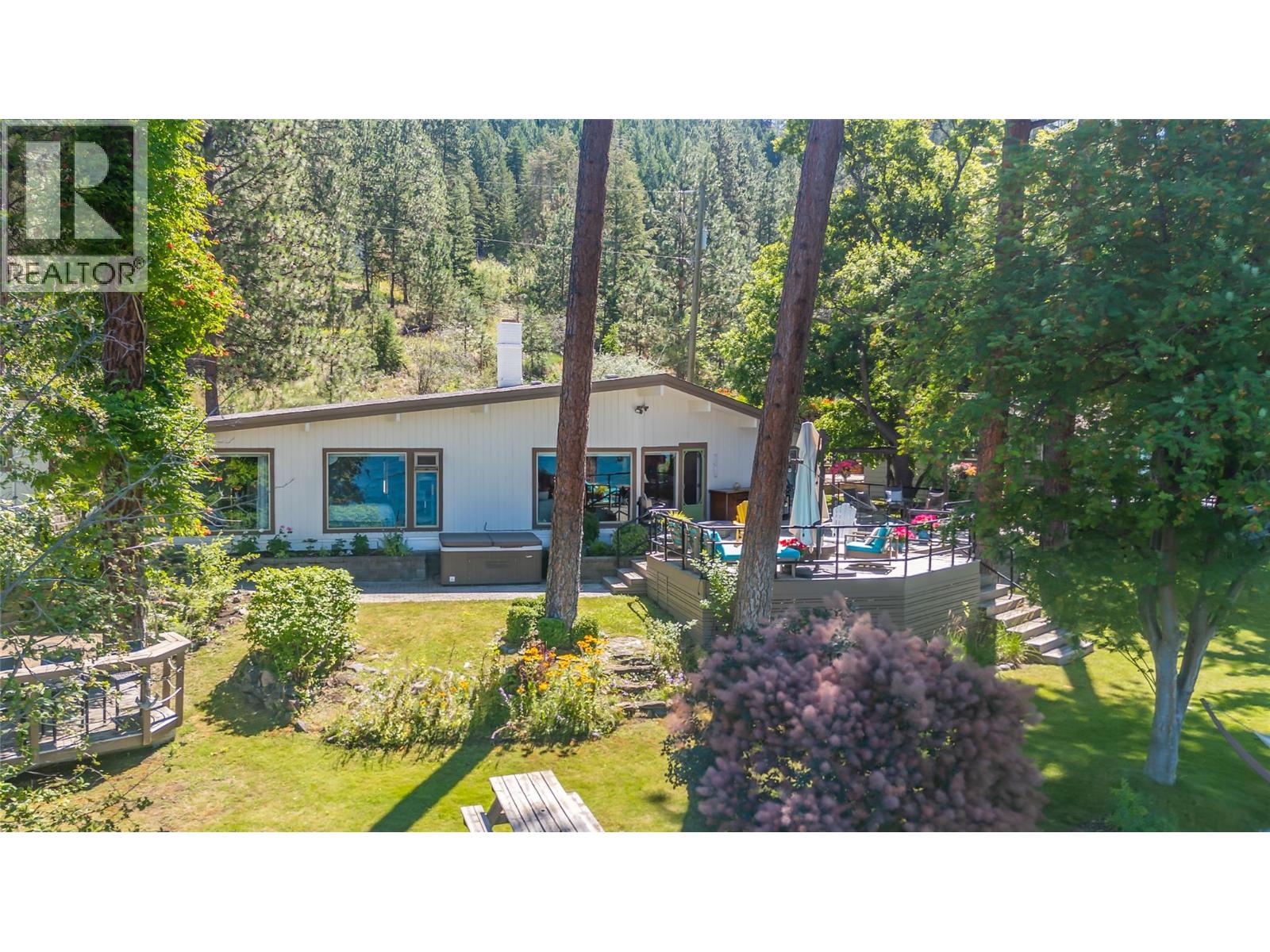 12110 Trewhitt Road W