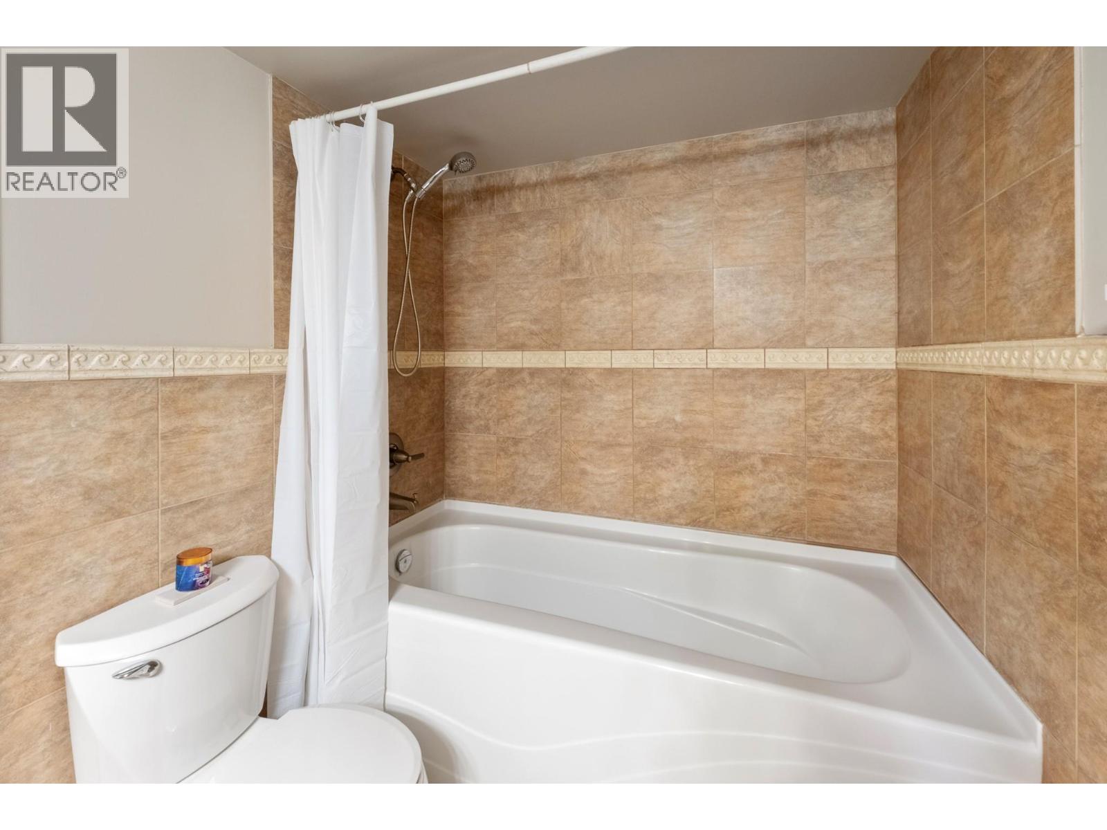 135 Ziprick Road Unit# 206