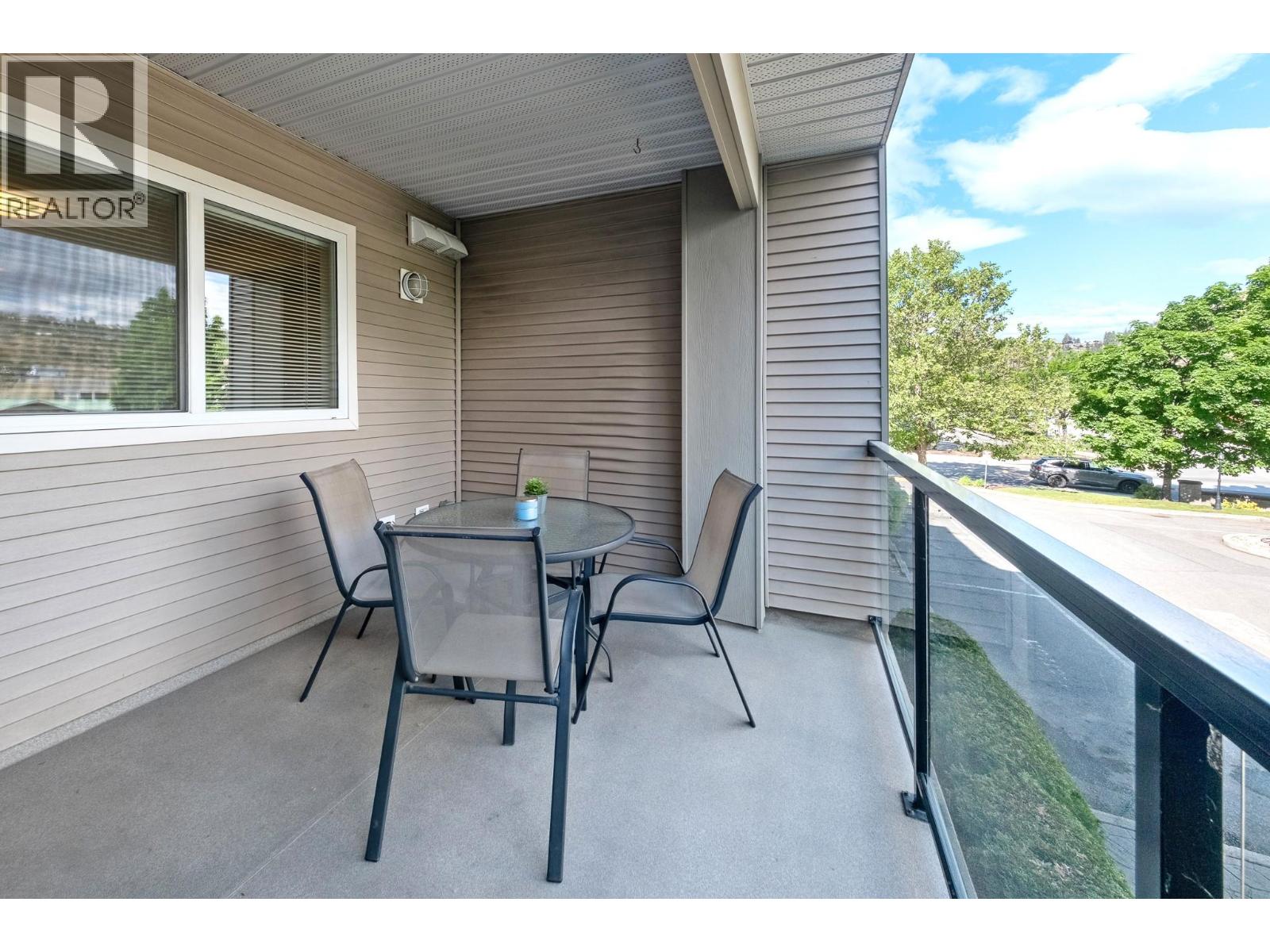 135 Ziprick Road Unit# 206