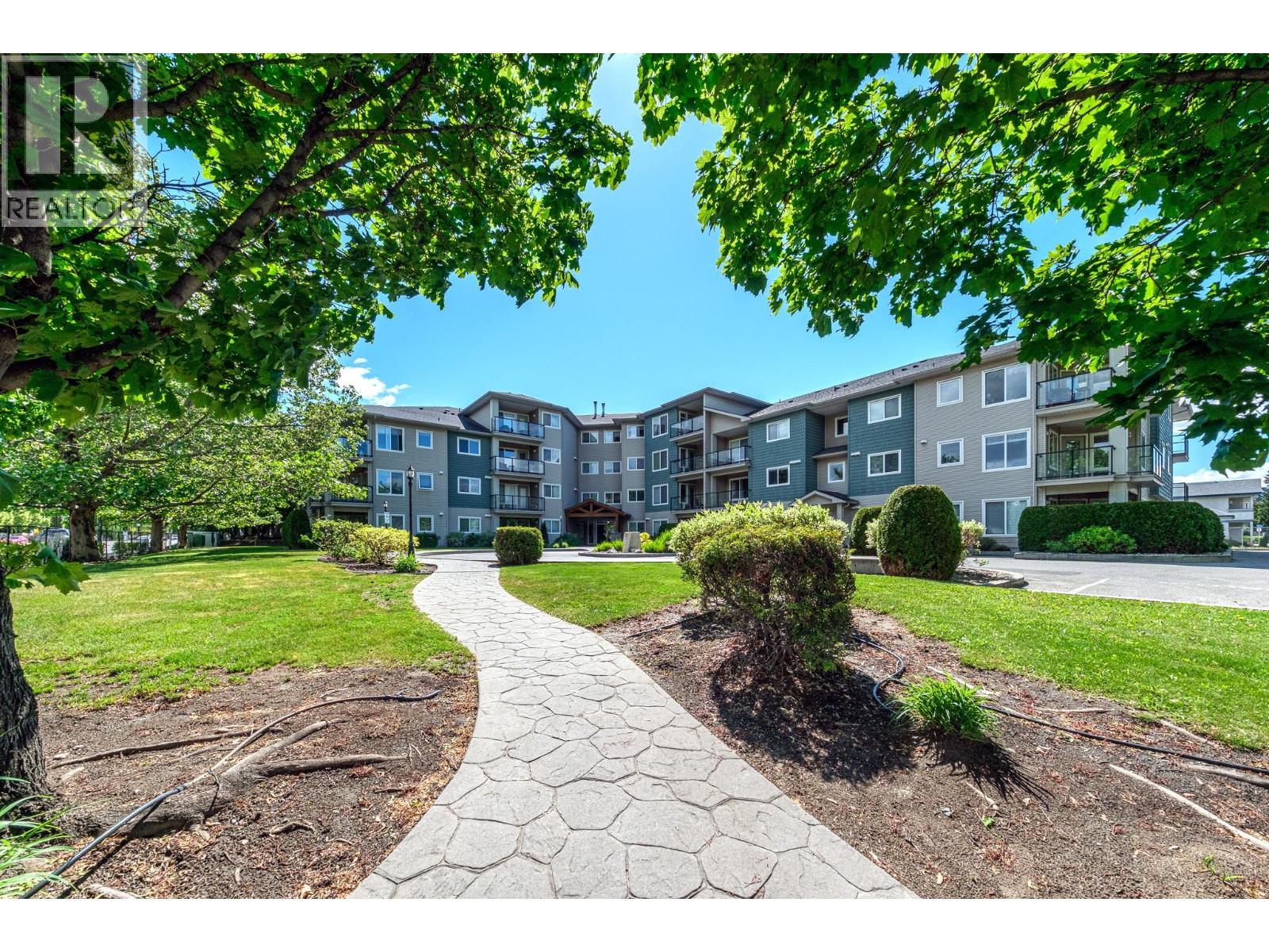135 Ziprick Road Unit# 206