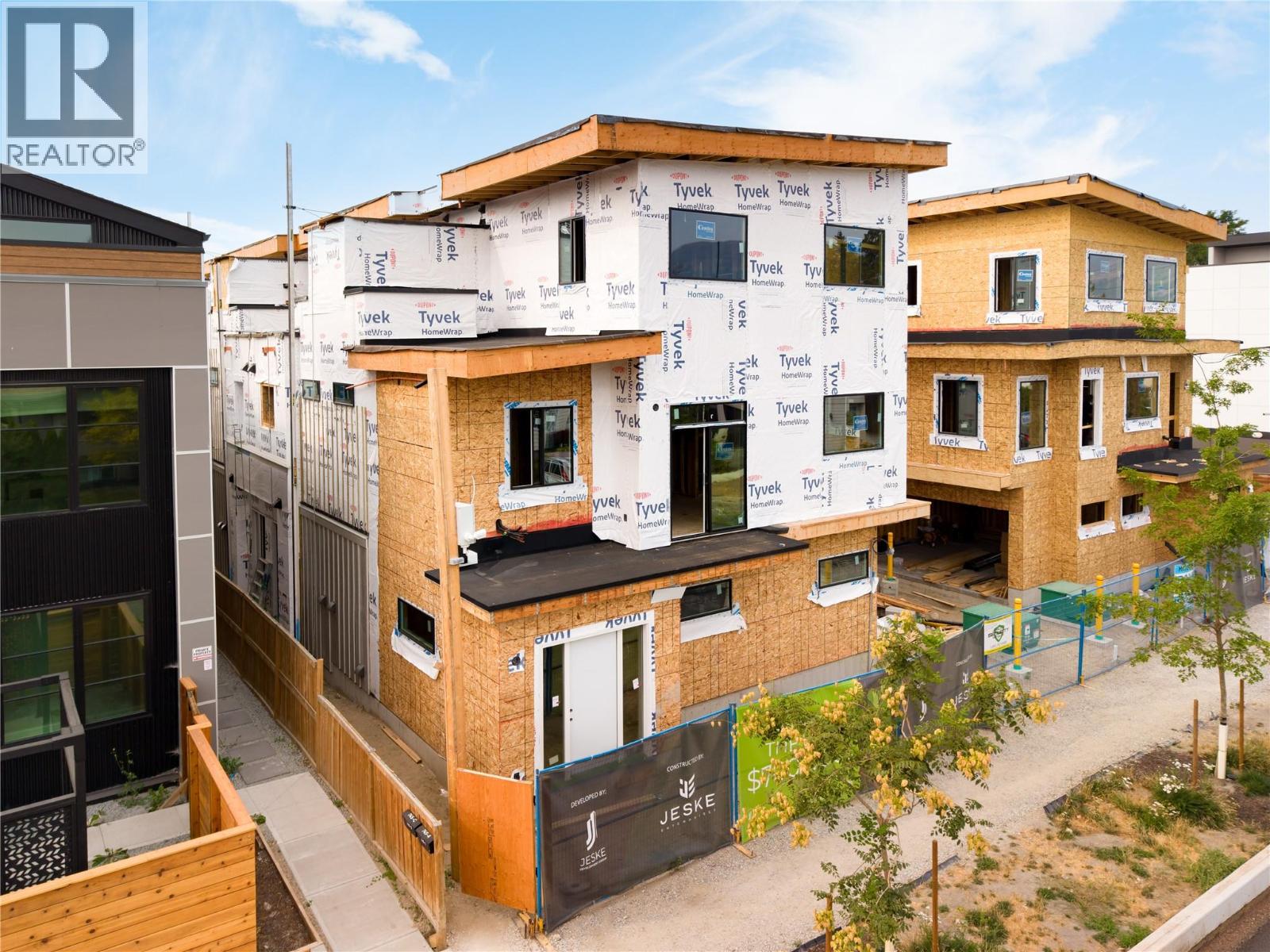 735 Morrison Avenue Unit# 2
