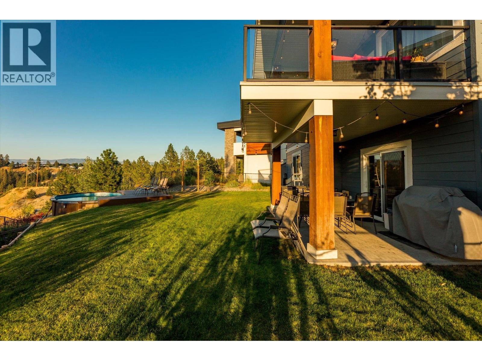 1160 Goldfinch Place