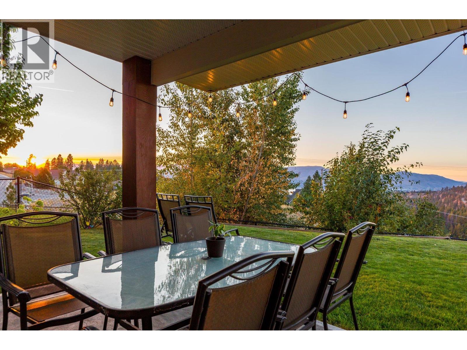 1160 Goldfinch Place