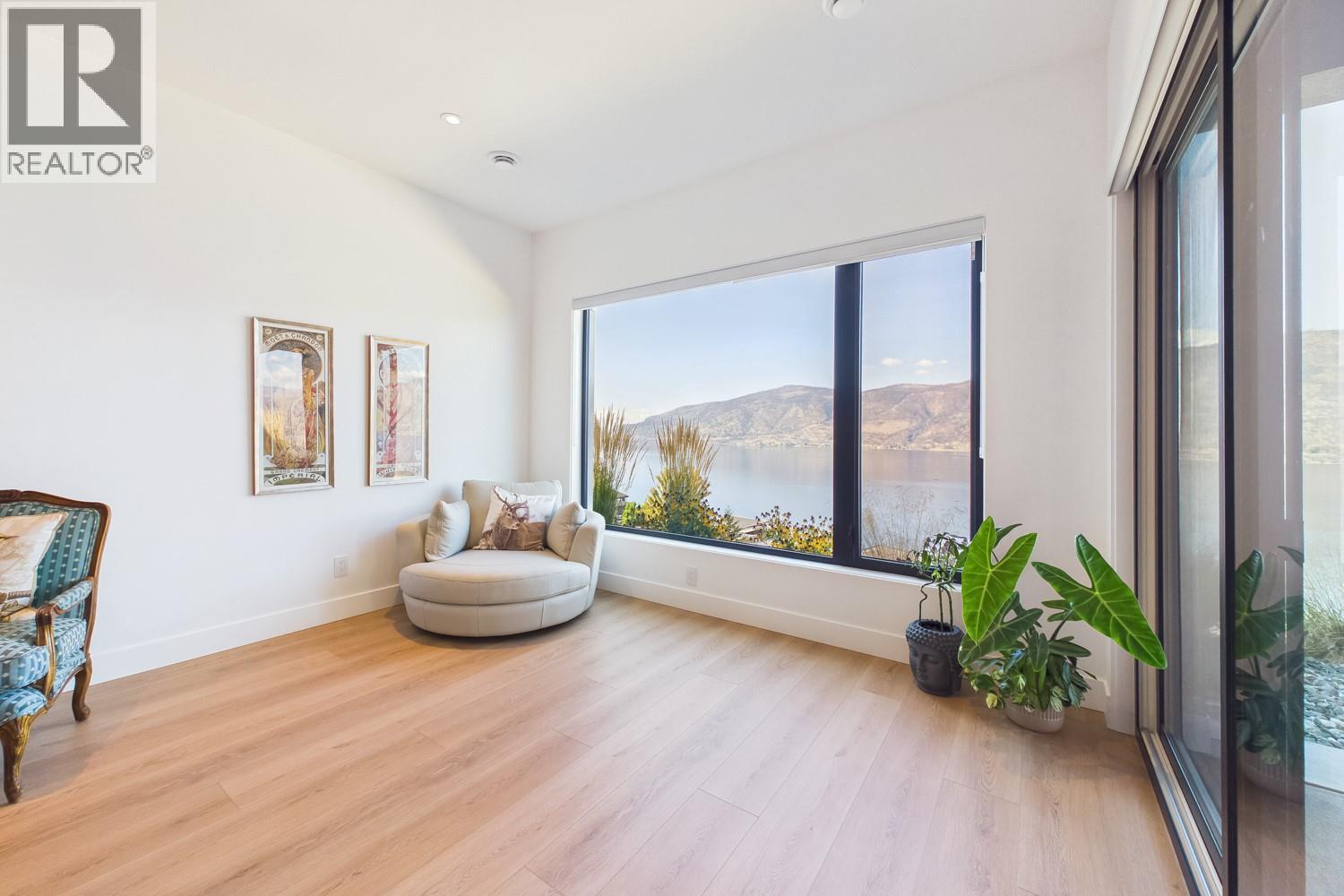 9201 Okanagan Centre Road W Unit# 12