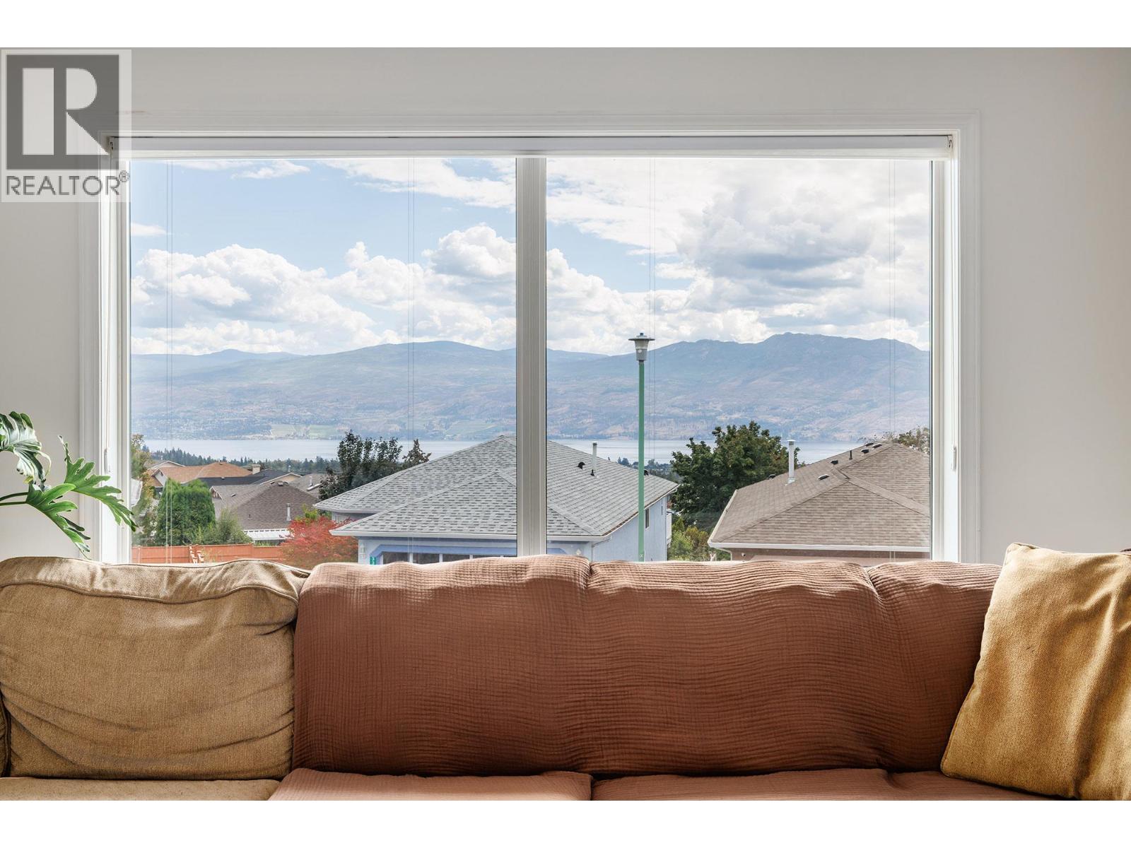 2440 Old Okanagan Highway Unit# 328