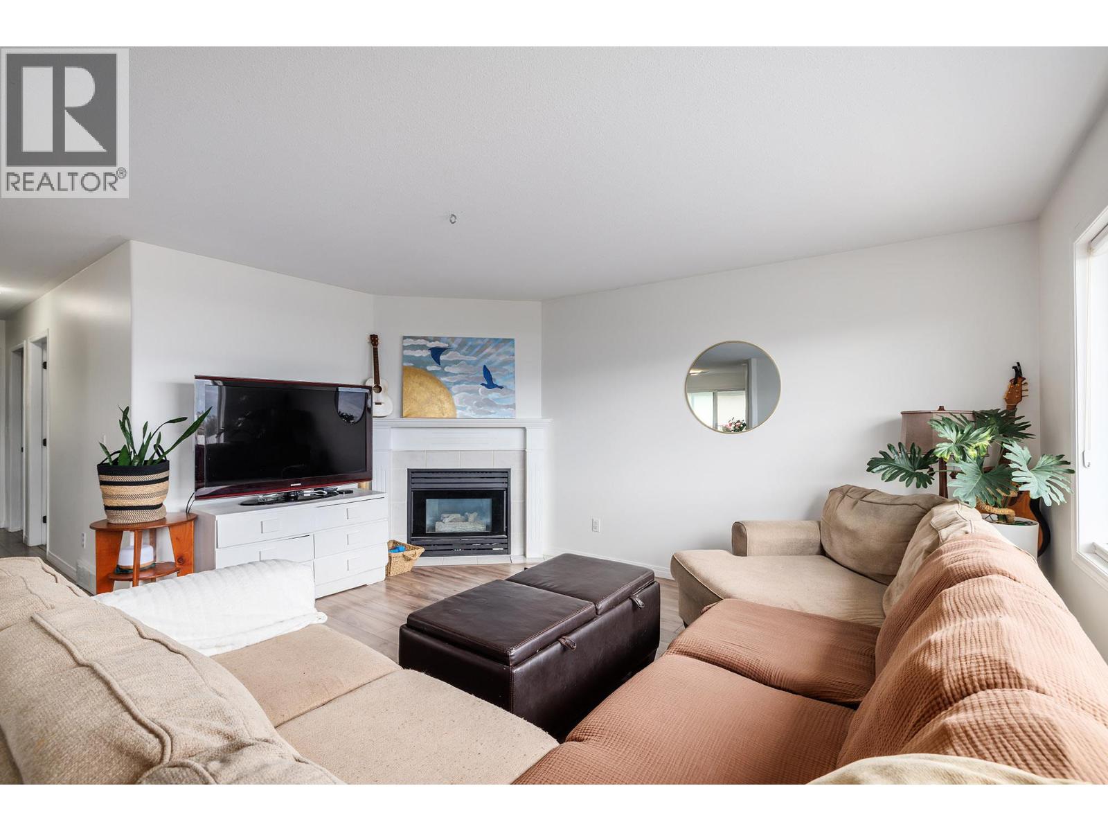 2440 Old Okanagan Highway Unit# 328