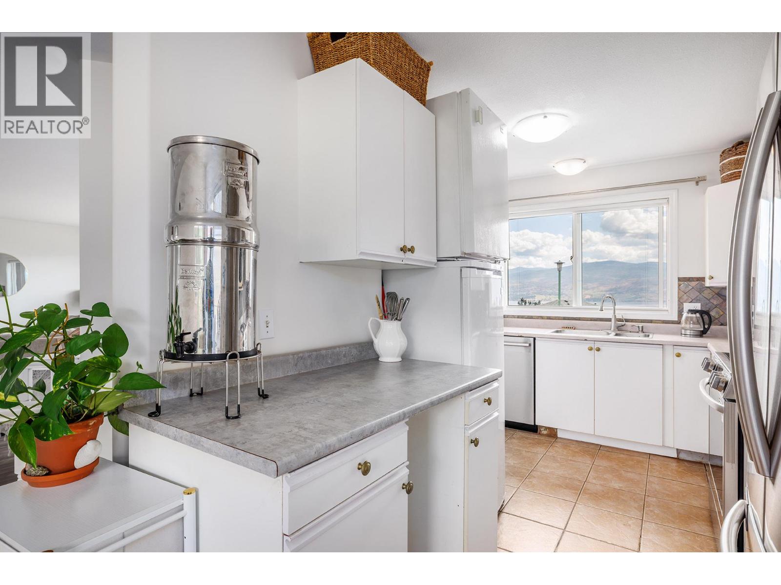2440 Old Okanagan Highway Unit# 328