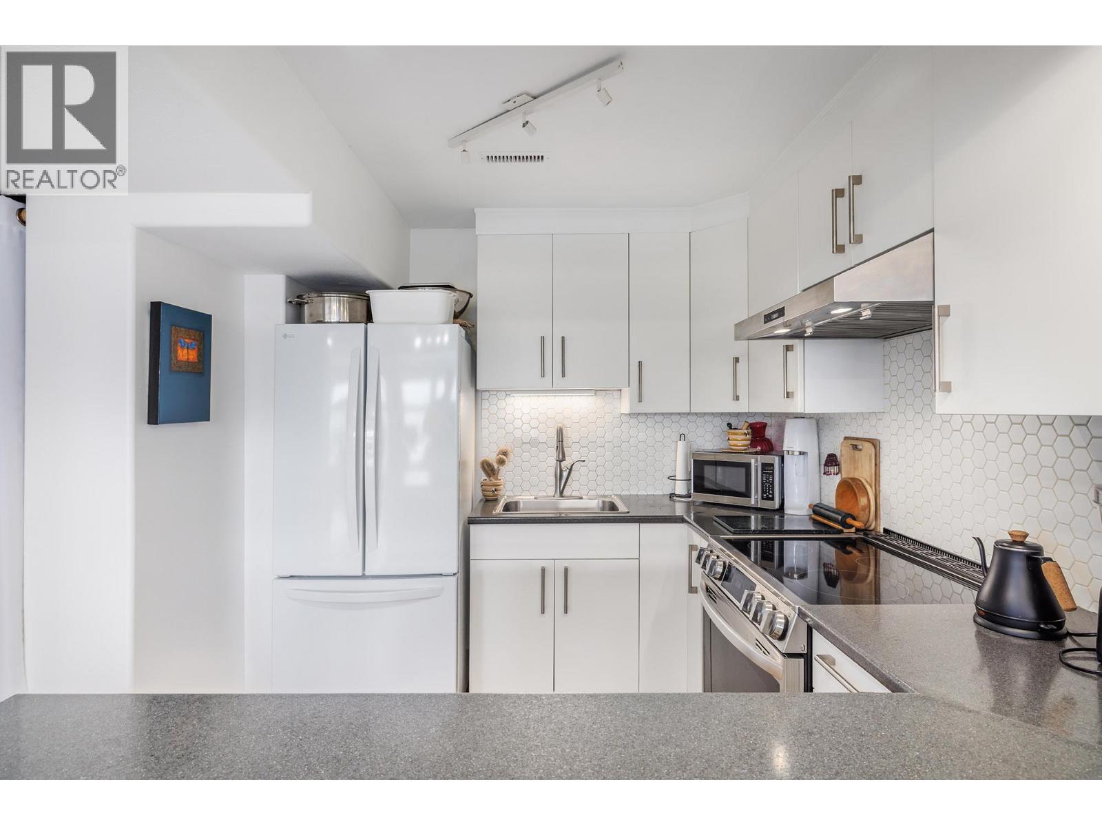 2440 Old Okanagan Highway Unit# 328