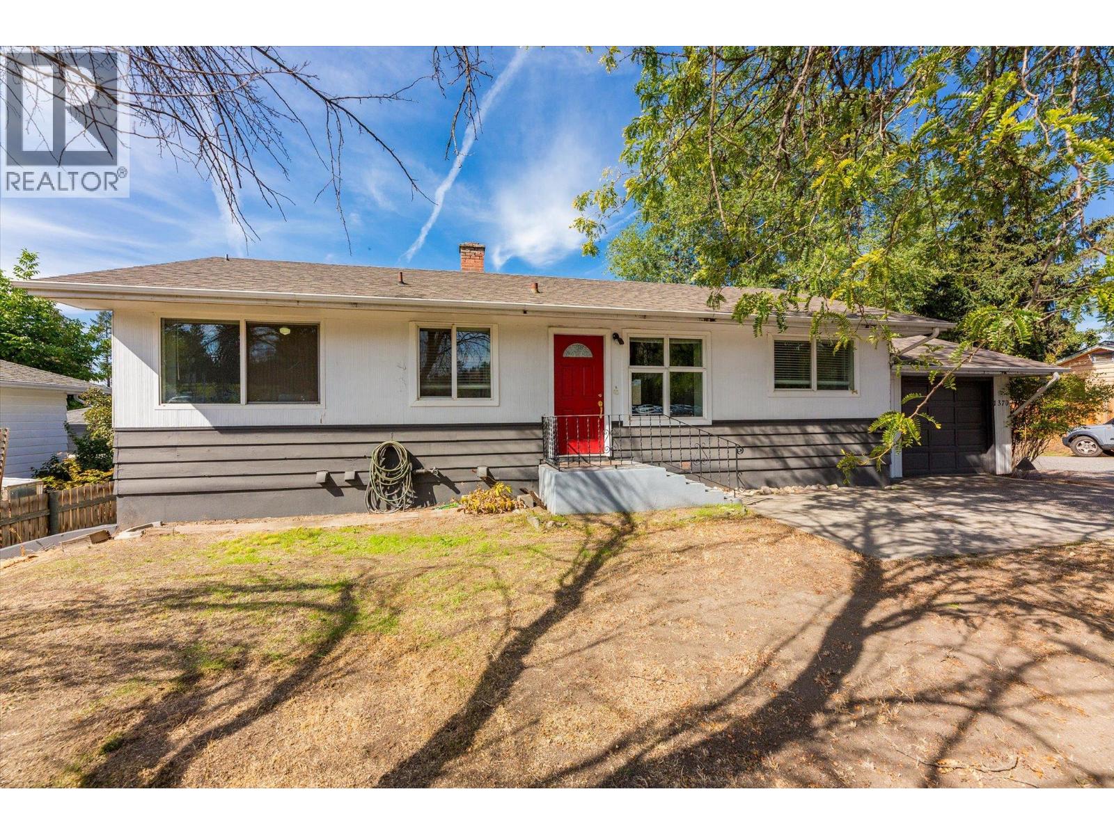 1370 Glenmore Drive