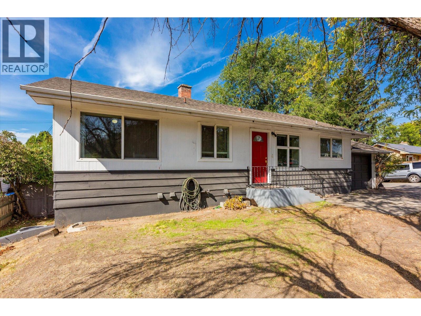 1370 Glenmore Drive
