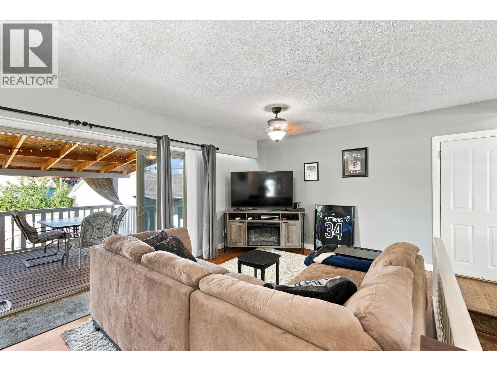 1370 Glenmore Drive