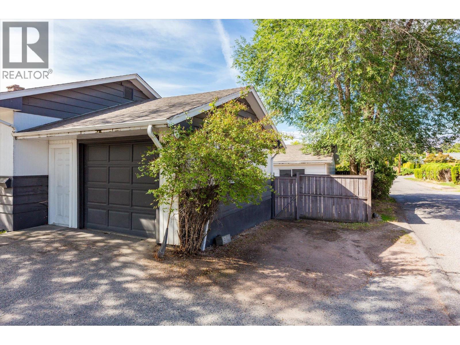 1370 Glenmore Drive