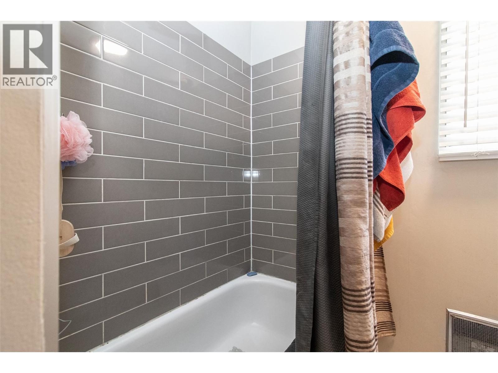 185 Taylor Road Unit# 3