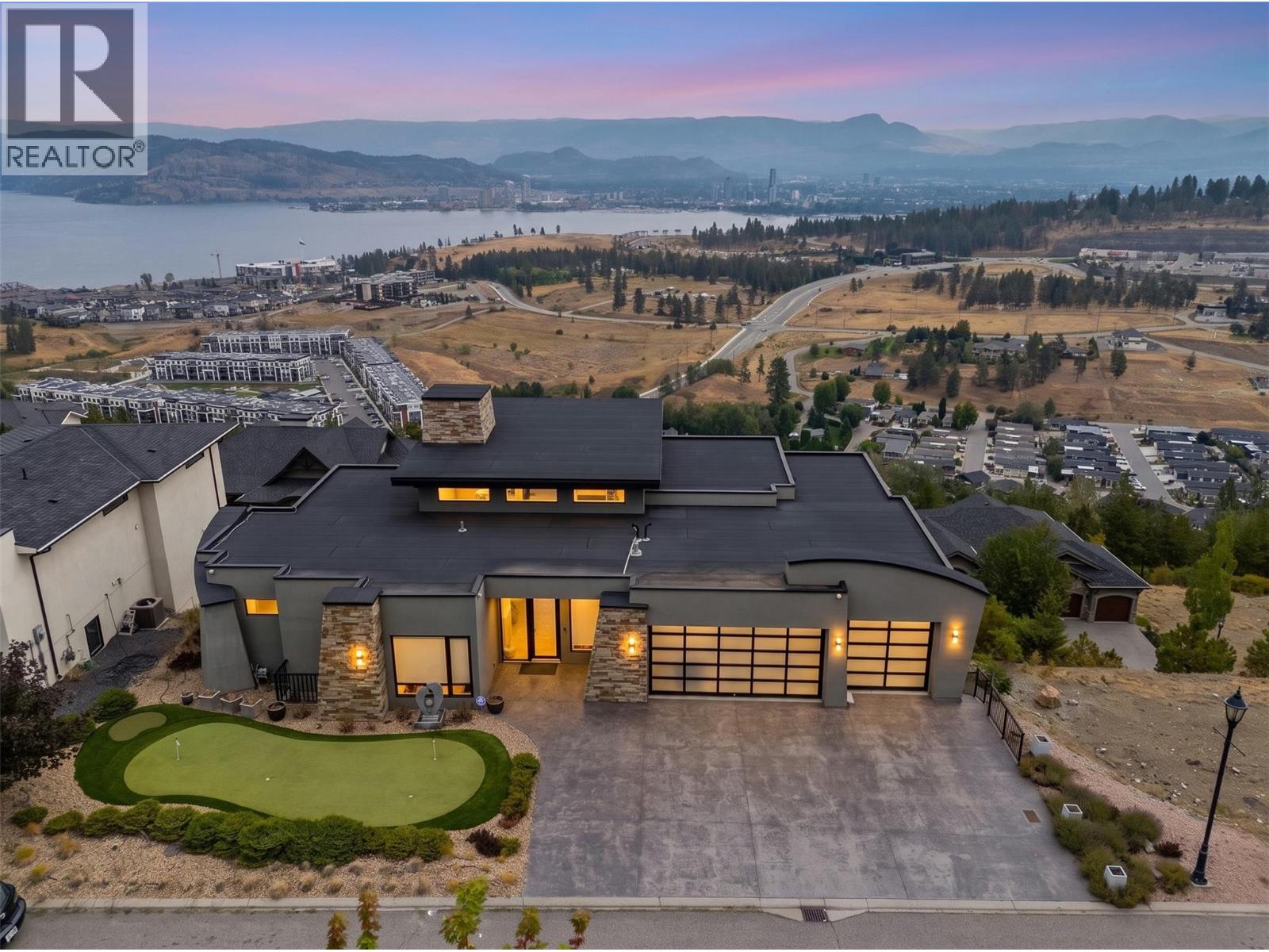 1851 Diamond View Drive