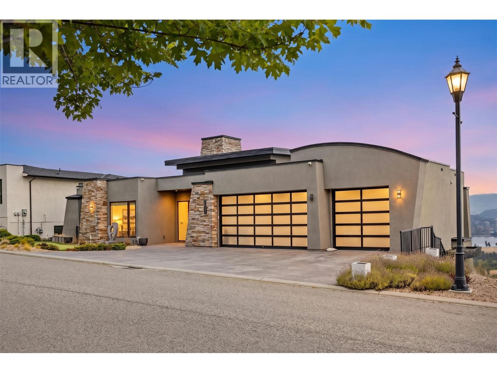 1851 Diamond View Drive