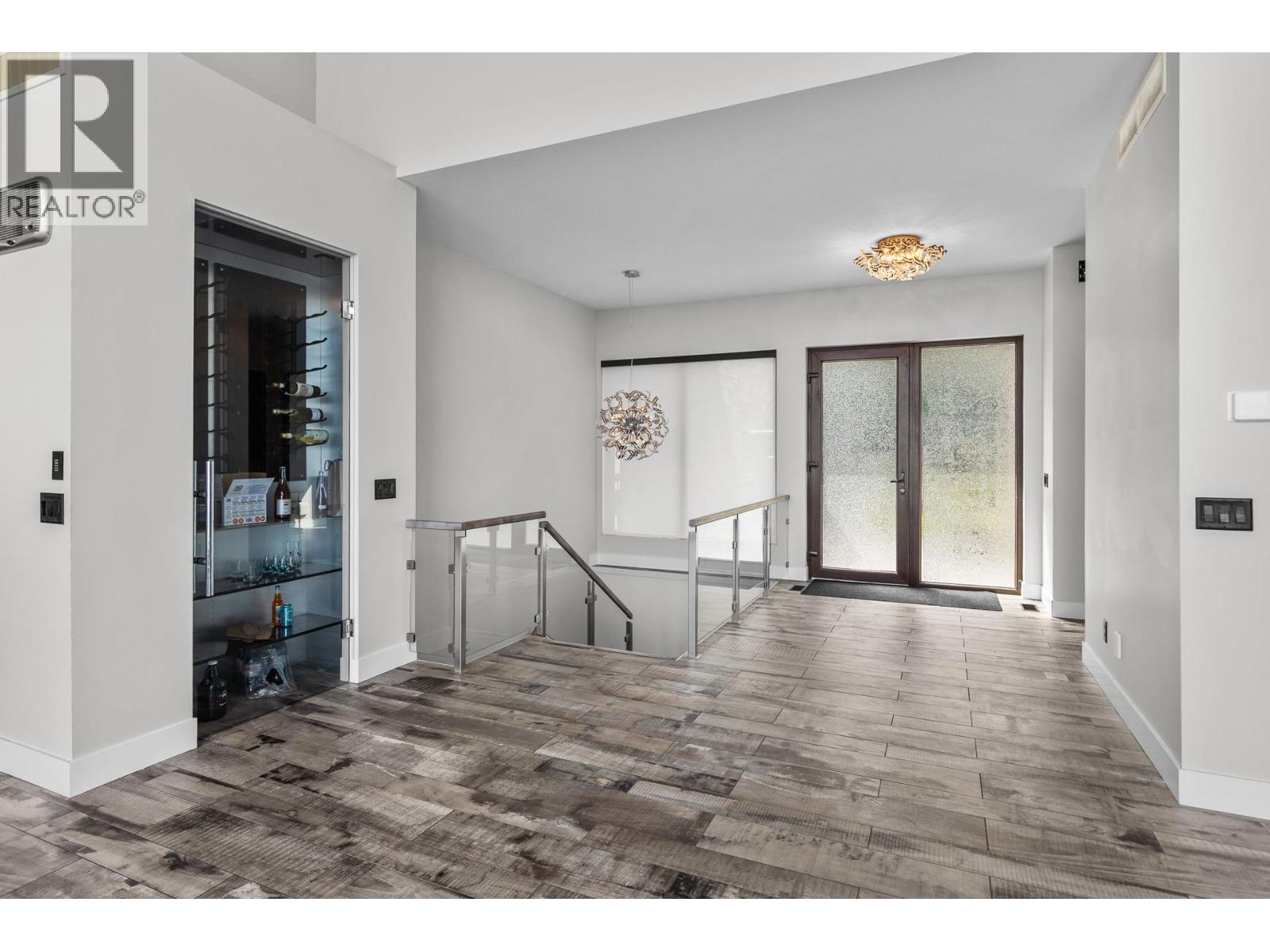 1851 Diamond View Drive