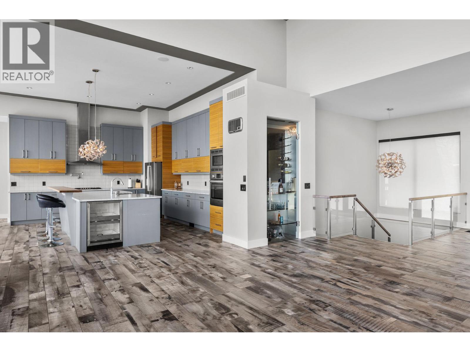 1851 Diamond View Drive