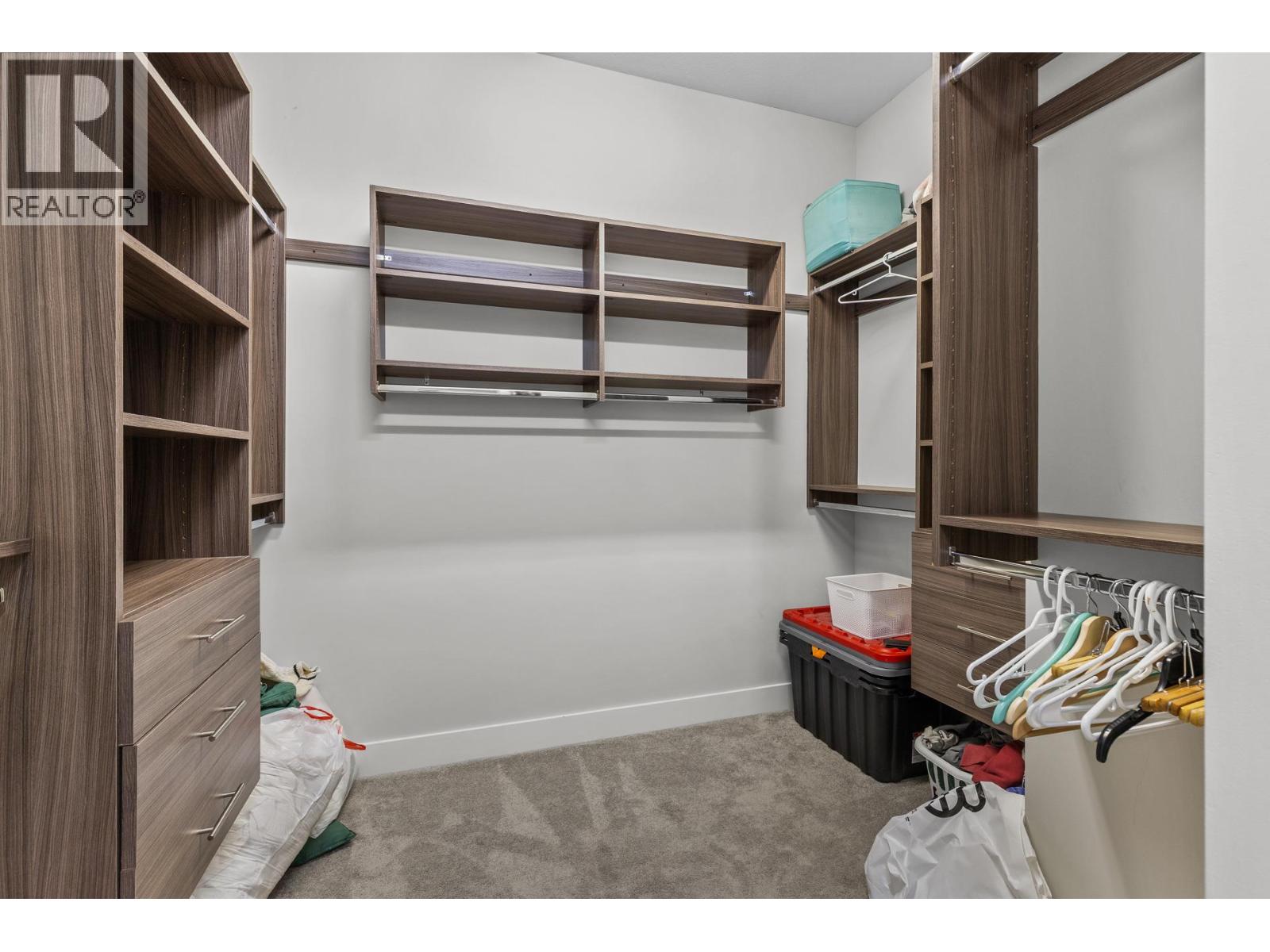 1851 Diamond View Drive