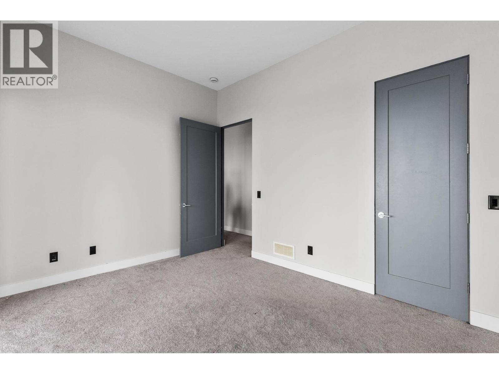 1851 Diamond View Drive