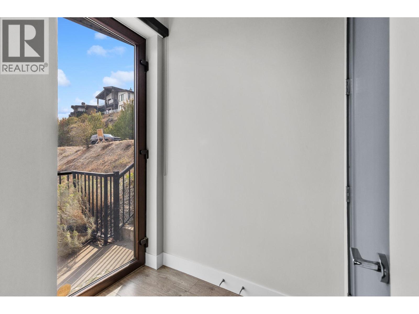 1851 Diamond View Drive