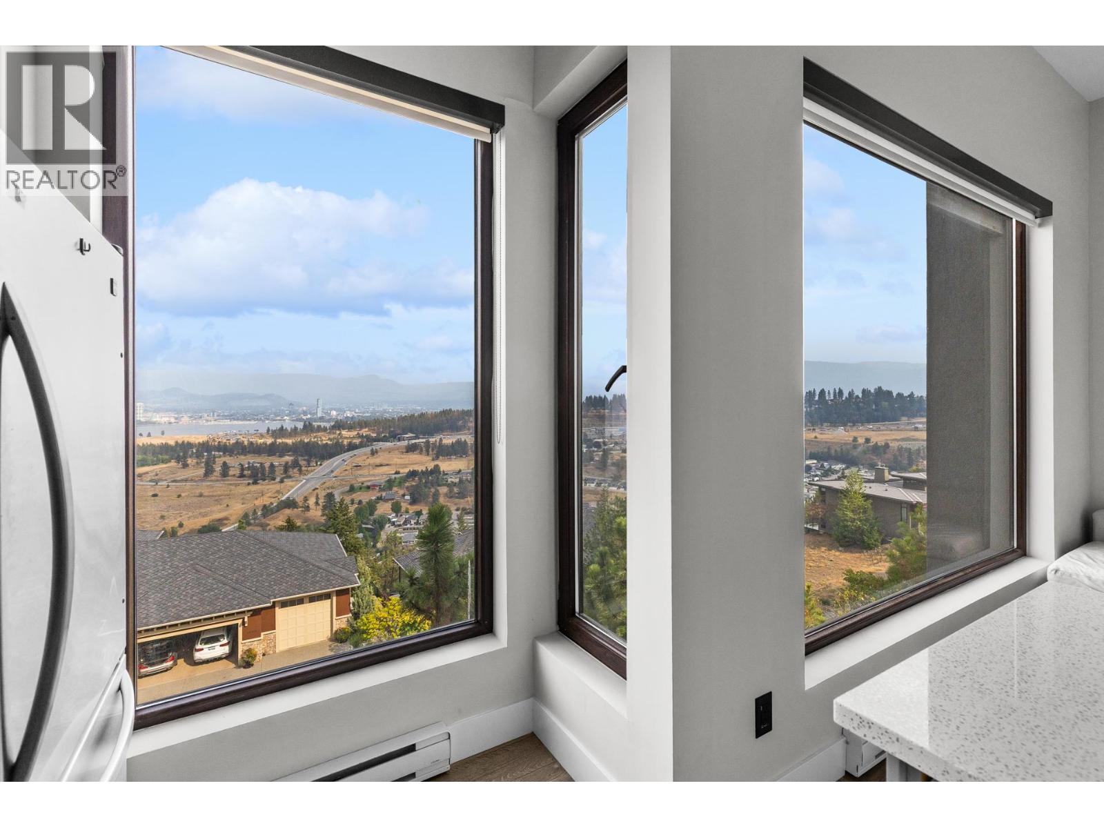 1851 Diamond View Drive