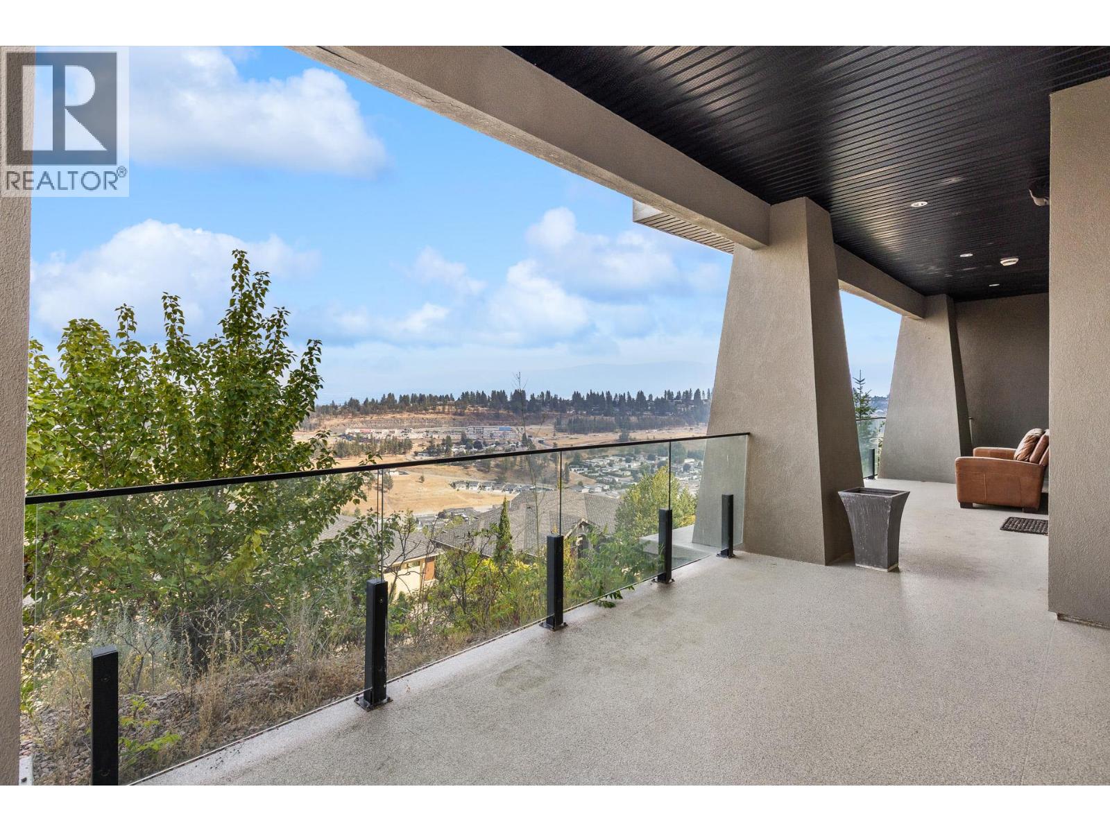 1851 Diamond View Drive