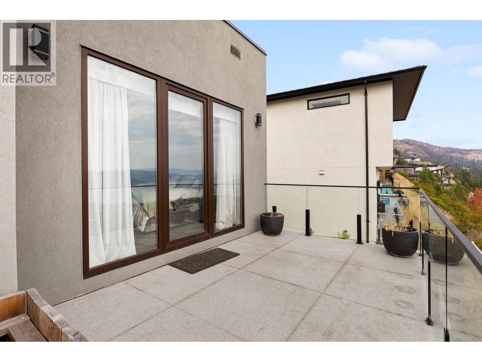1851 Diamond View Drive