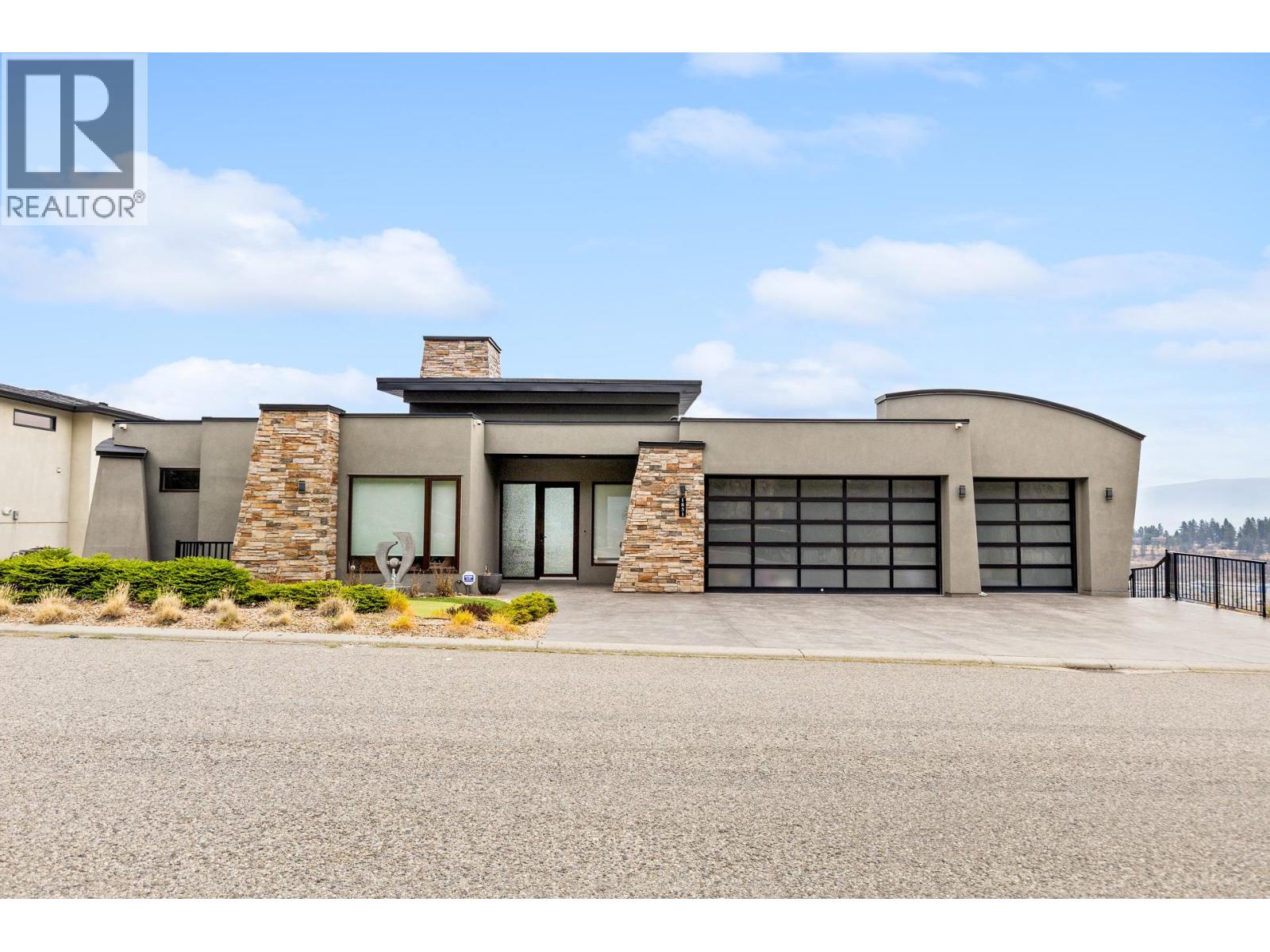 1851 Diamond View Drive