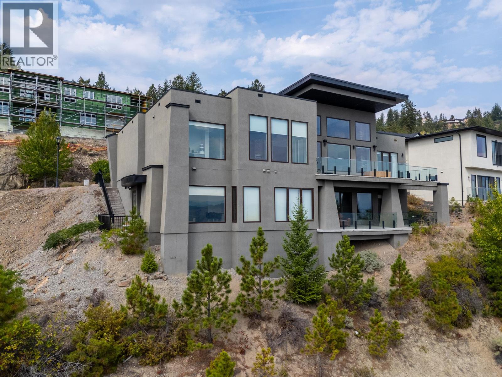 1851 Diamond View Drive