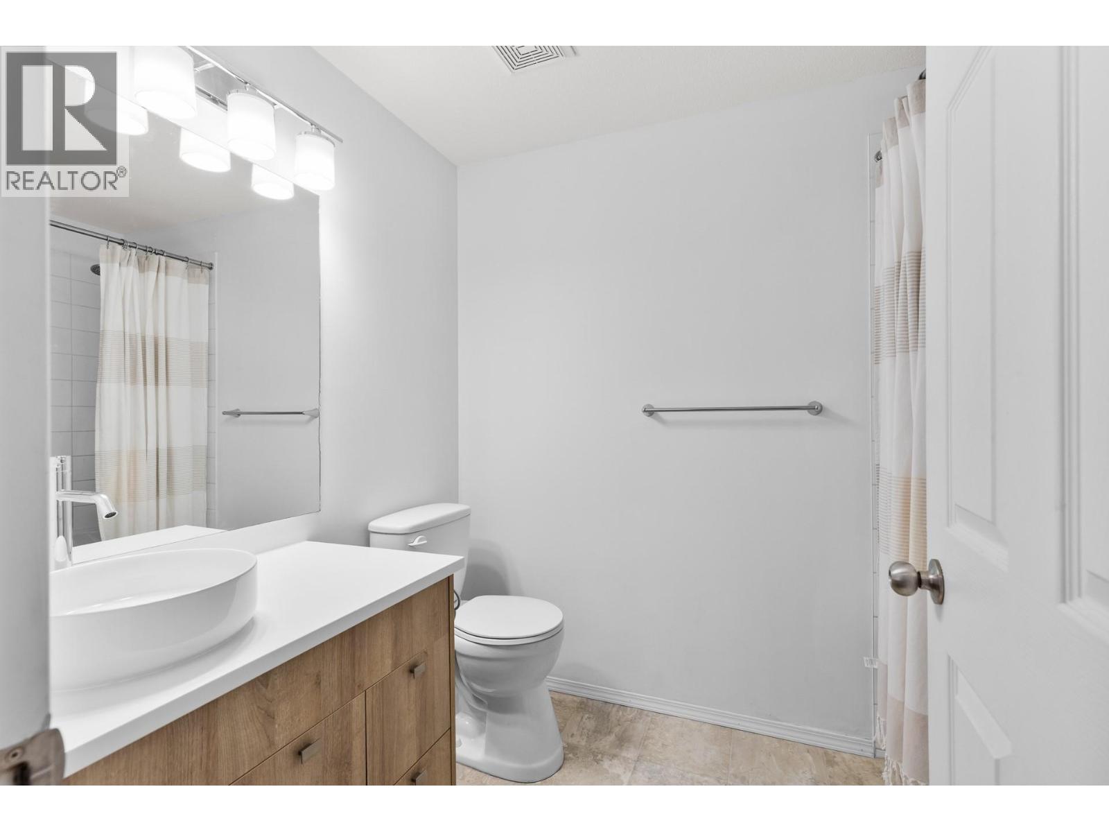 1875 Country Club Drive Unit# 1204