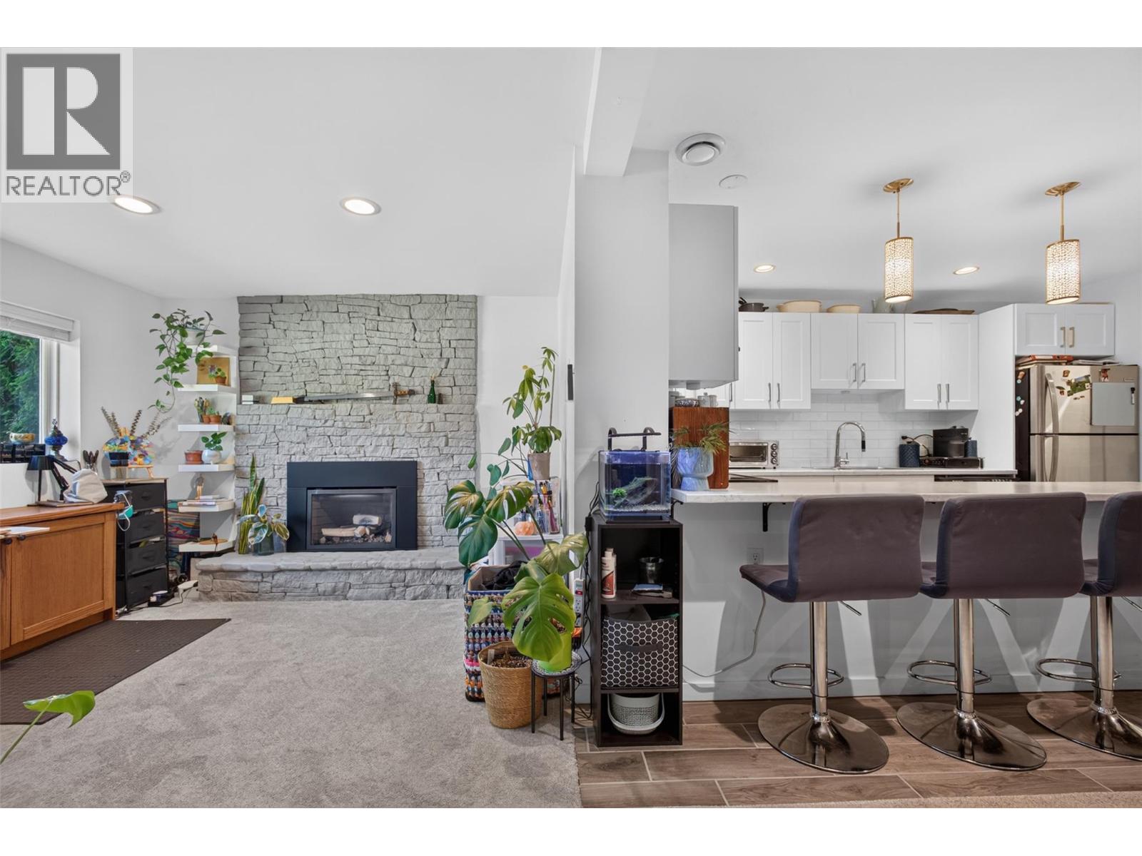 2725 Guidi Road