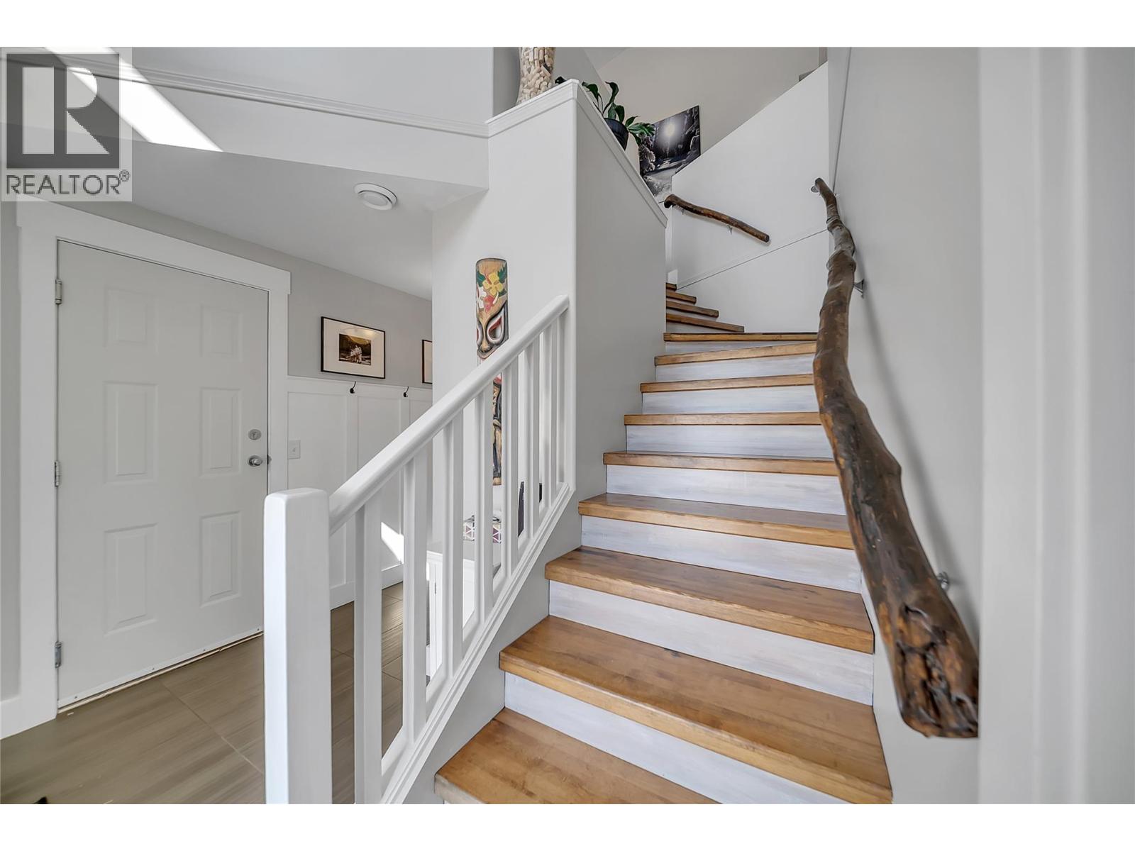 2310 Shannon Heights Place