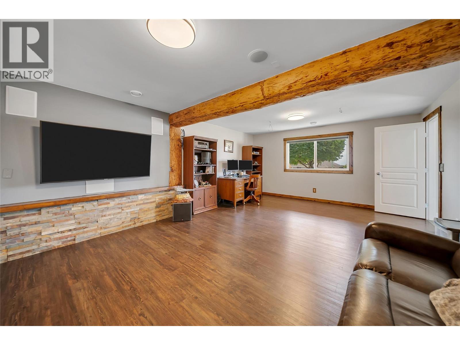 2310 Shannon Heights Place