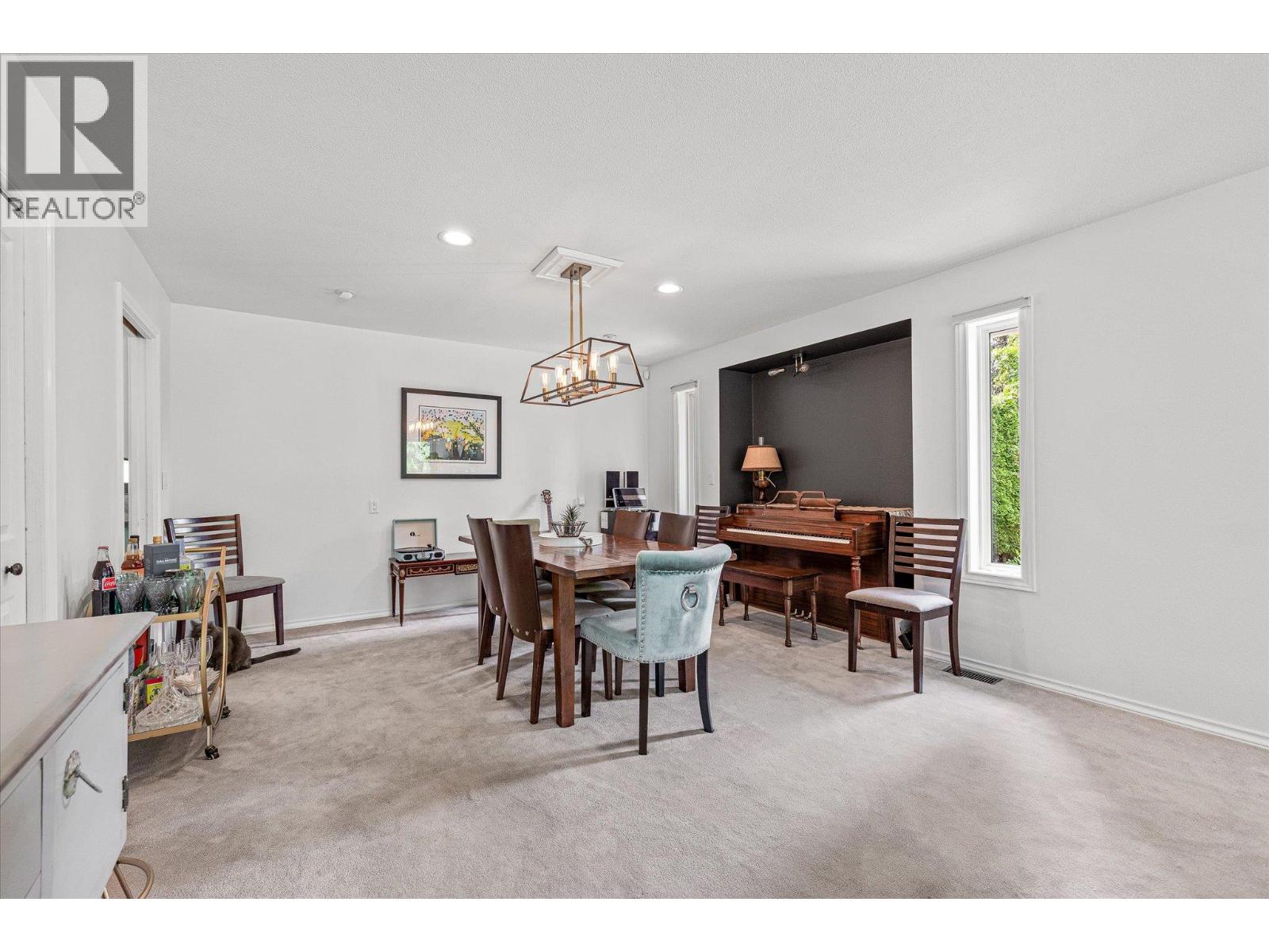 4619 Gordon Drive